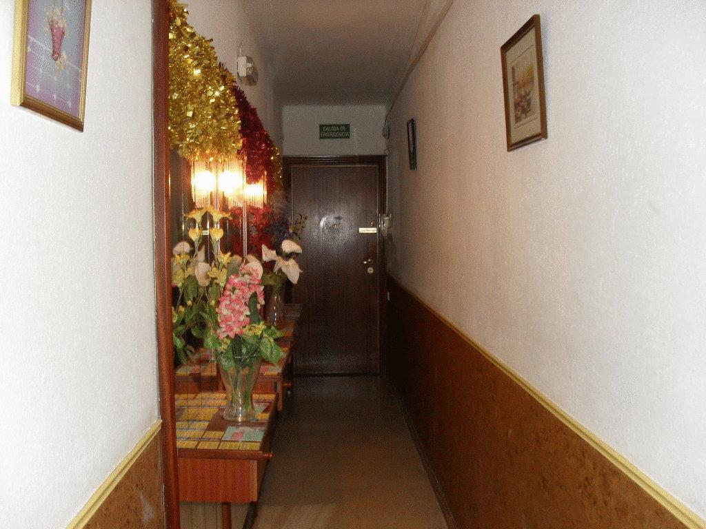 Hotel Pension Mode Lleida Bagian luar foto
